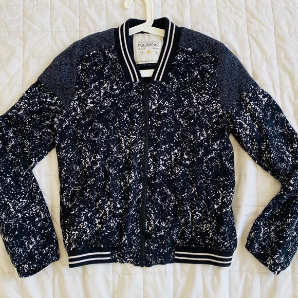 Pull & Bear Light bomber jacket black/white print - Picture 5 of 10